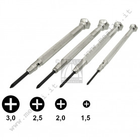 Set of 4 screwdrivers in wood case